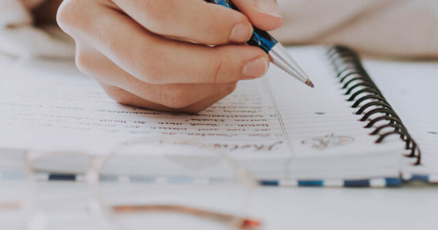 Proofreading-Tips_-Is-or-Are_-A-Guide-to-Collective-Nouns01_22F_.jpg
