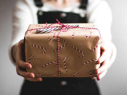 10-of-the-Best-Gifts-for-People-That-Work-from-Home-05_22F_.jpg