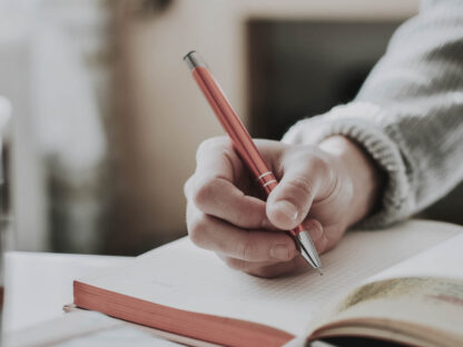 5-new-years-resolutions-for-proofreaders_21F_jpg.jpg