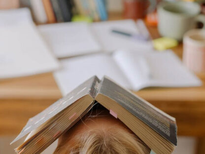 Freelance-Tips_-5-Tips-for-Avoiding-Burnout-as-a-Proofreader_21F_.jpg
