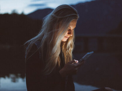 Freelance-Tips_-5-Tips-on-Using-Social-Media-as-a-Freelancer_21F_.jpg