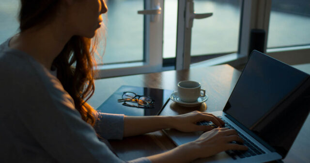 Freelance-Tips_-5-Ways-to-Promote-Yourself-as-a-Freelance-Proofreader_21F_.jpg