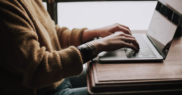 Freelance-Tips_-How-to-Avoid-Computer-Disasters_21F_.jpg