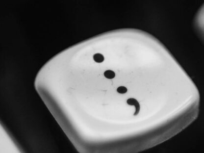 How-To-Use-Semicolons-With-Examples-05_22F_.jpg