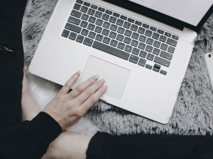 How-to-Balance-Freelance-Proofreading-with-a-Nine-to-Five_21F_.jpg