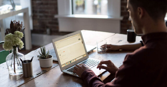 How-to-Choose-a-Name-for-Your-Proofreading-Business_21F_.jpg
