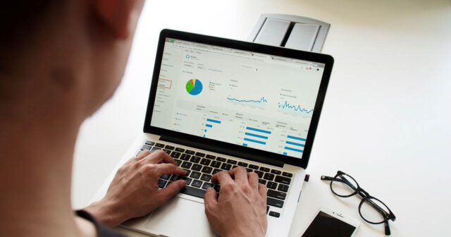 How-to-Set-SMART-Goals-for-Your-Freelance-Proofreading-Business_21F_.jpg