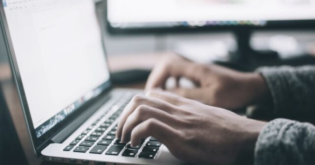 Proofreading-and-Editing-Tips_-A-Guide-to-Proofreading-LaTeX-Documents_21F_.jpg
