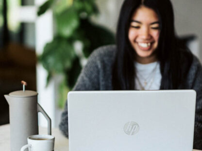 Tips-for-Effective-Video-Calls-with-Clients-03_22F_.jpg