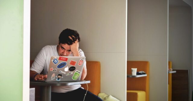 How-to-Handle-a-Missed-Deadline-as-a-Freelancer_23F_jpg.jpg