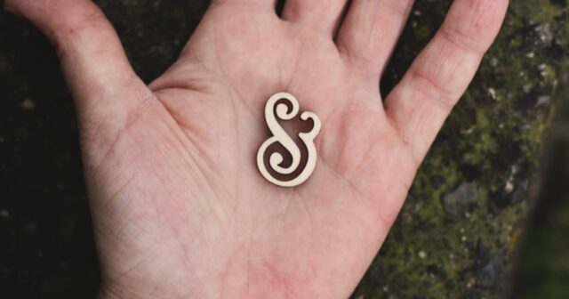 How-and-When-to-Use-an-Ampersand_23F_.jpg