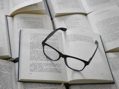 Proofreading-and-Editing-Tips_-A-Guide-to-Citing-Shakespeare-in-Academic-Writing_23F_-1.jpg