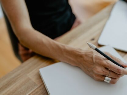 Are-Online-Courses-Worth-It_23F_.jpg