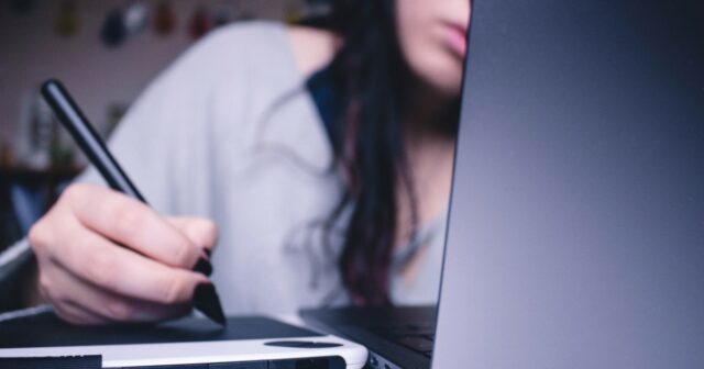 Freelance-vs-Self-Employed_-Is-There-a-Difference_23F_.jpg