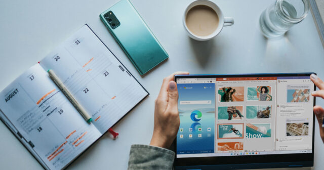 X-Flexible-Jobs-Where-You-Choose-Your-Own-Hours_24F_.jpg