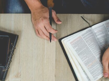 How-to-Find-Freelance-Christian-Writing-Jobs_24F_.jpg