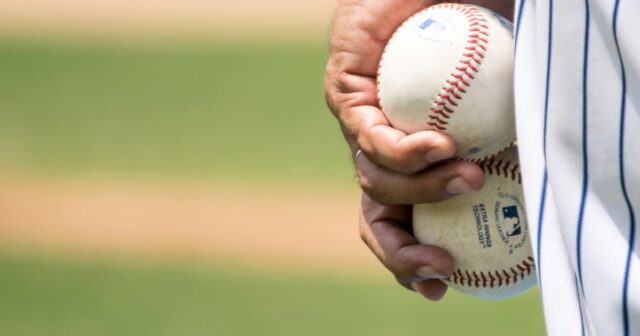 Sports-Writing-Jobs_-X-Publications-That-Will-Pay-You-To-Write_24F_.jpg