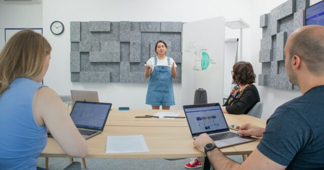 X-Benefits-of-Public-Speaking-for-Your-Career_24F_.jpg