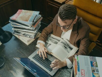 How-to-Find-Freelance-History-Writing-Jobs_24F_.jpg