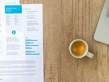 How-to-Make-Your-Resume-Stand-Out-as-a-Freelancer_24F_.jpg